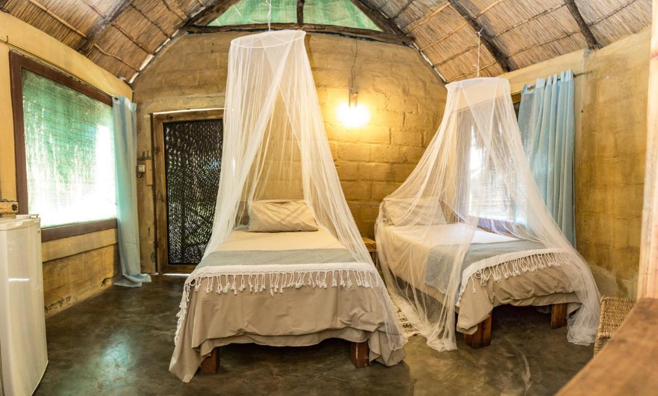 Готель Manico Camp Інгака Екстер'єр фото